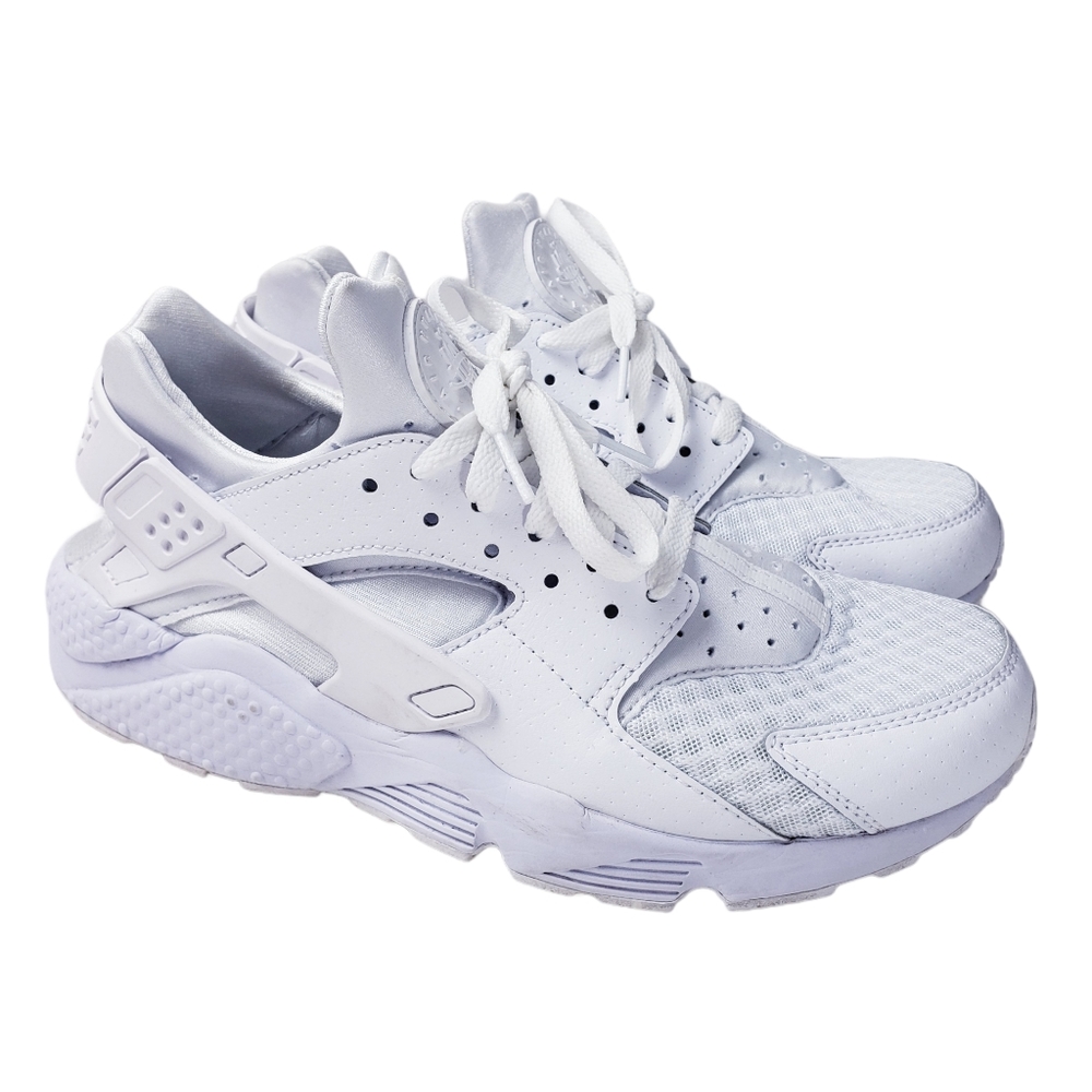 Nike Men's Air Huarache White Sneakers 9.5